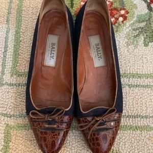 Vintage Bally Navy Tweed & Brown Crocodile Loafer